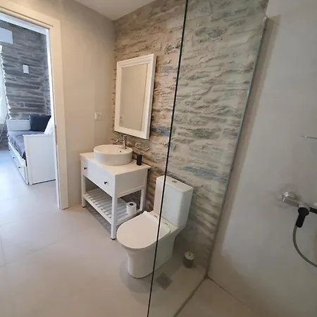 Loft Apartment *